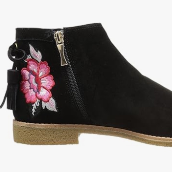* Host Pick* Kate Spade Belleville Embroidered Floral Design Ankle Bootie - Picture 5 of 11